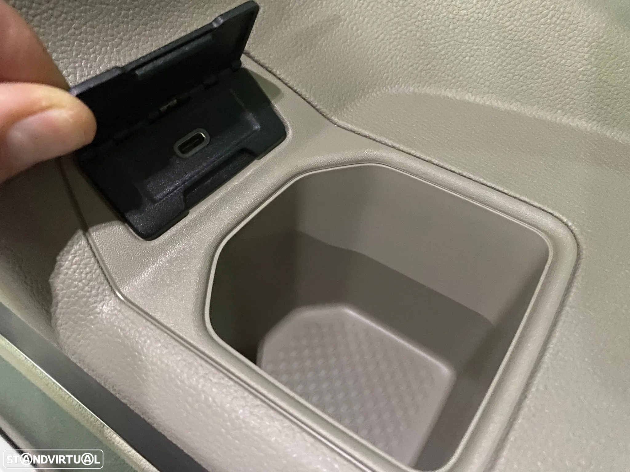 VW Multivan 1.5 TSI e-Hybrid Life DSG - 34