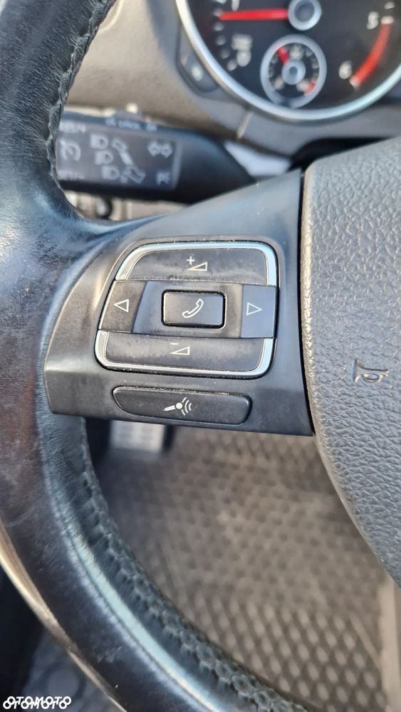 Volkswagen Golf 2.0 TDI Goal - 17