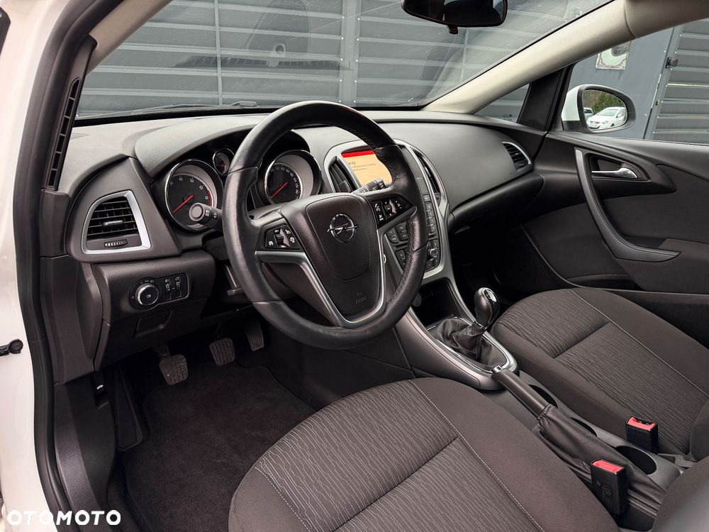 Opel Astra 1.4 T Cosmo - 13