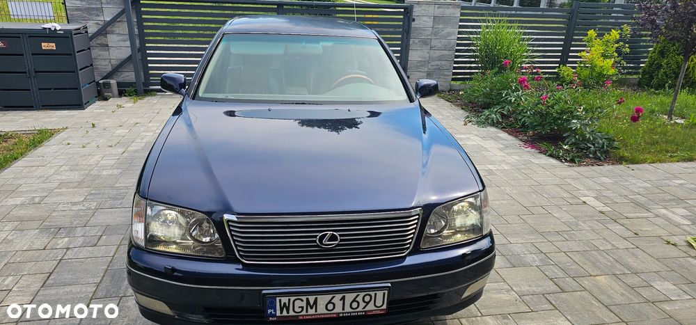Lexus LS - 14
