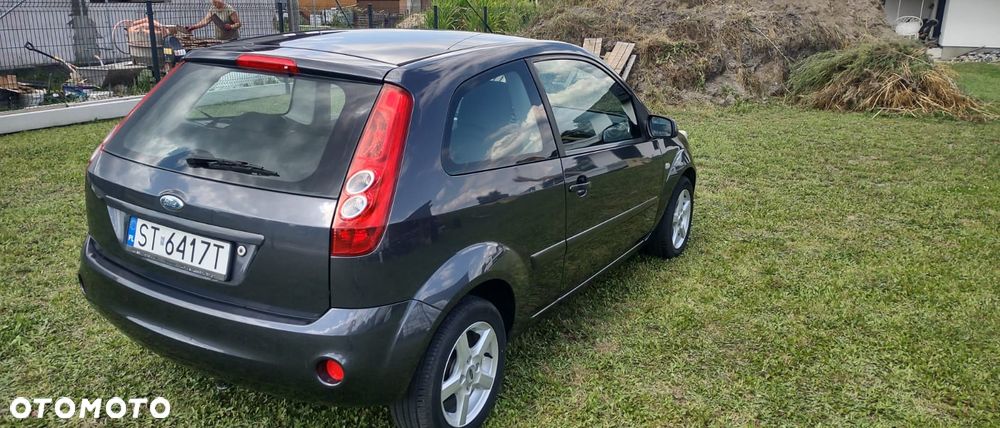 Ford Fiesta 1.3 - 8