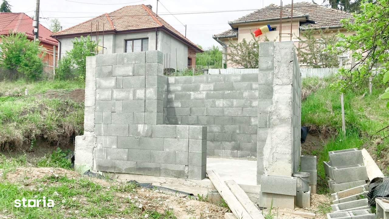 Teren de vanzare cu proiect de casa - Imagine principală: 4/16