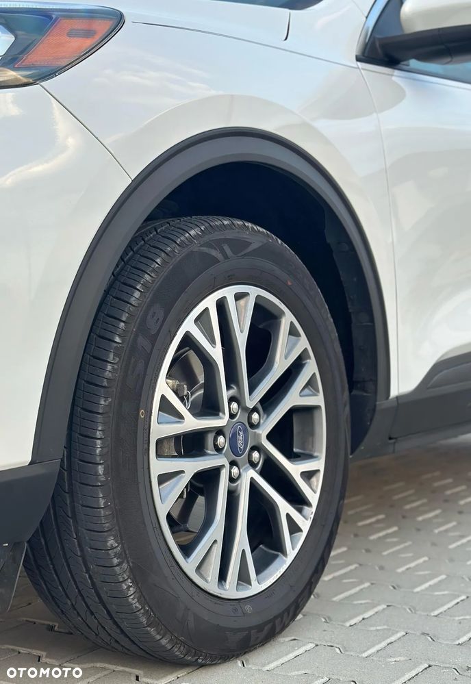 Ford Kuga - 7