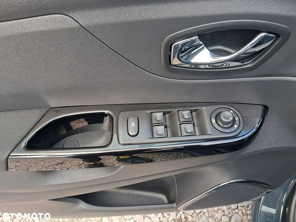 Renault Captur ENERGY TCe 120 EDC Intens - 29