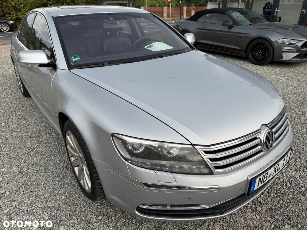Volkswagen Phaeton 4.2 V8 4MOTION Automatik (5 Sitzer) - 11