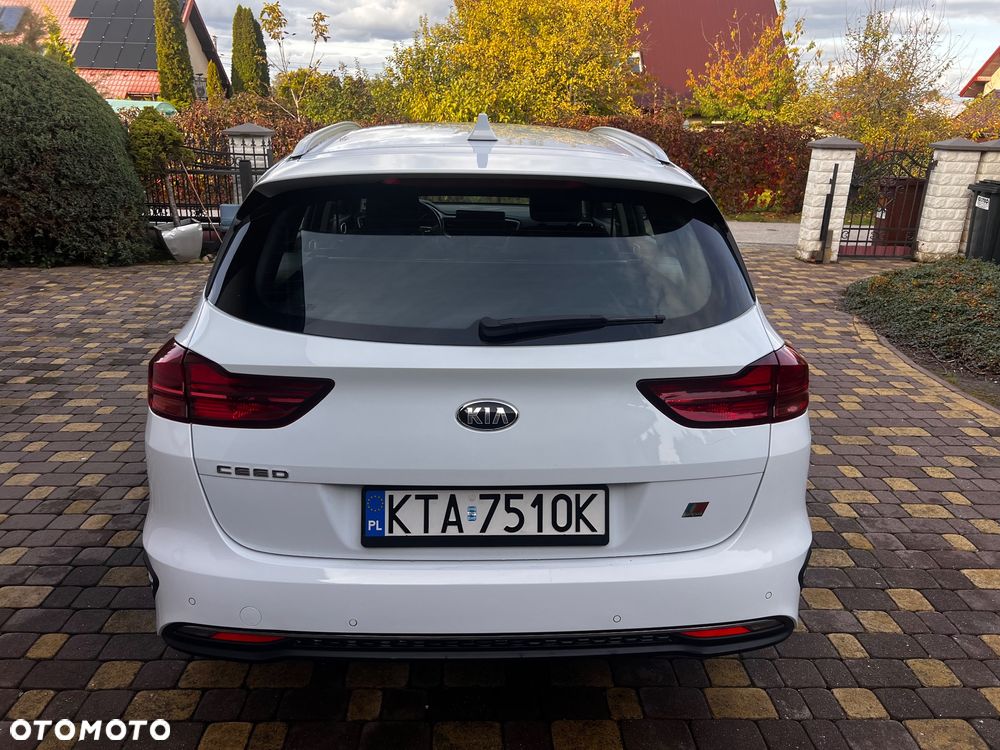 Kia Ceed 1.5 T-GDI Business Line - 11