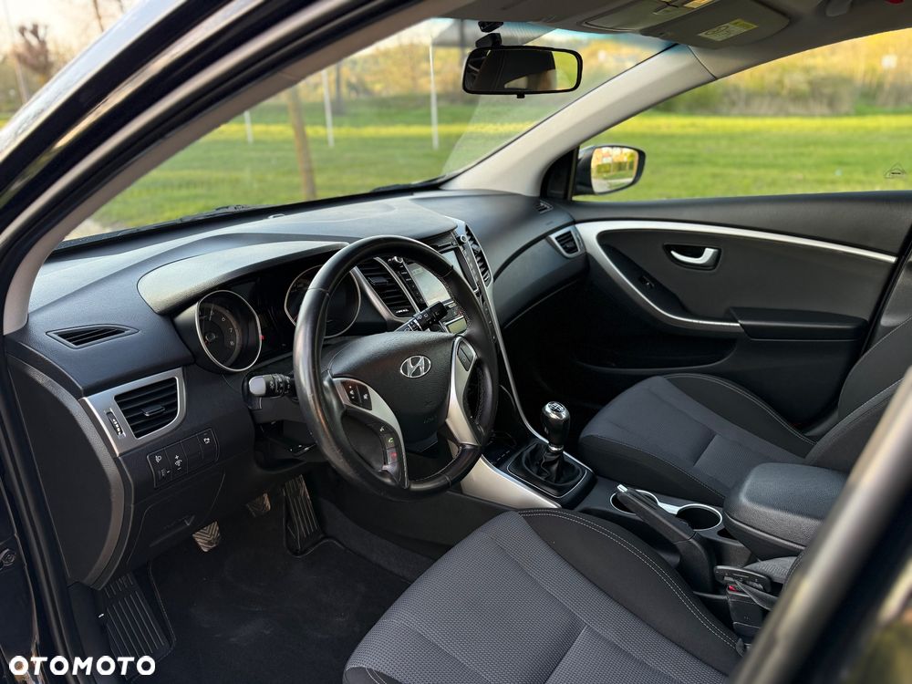 Hyundai i30 1.4 Fifa World Cup Edition - 17