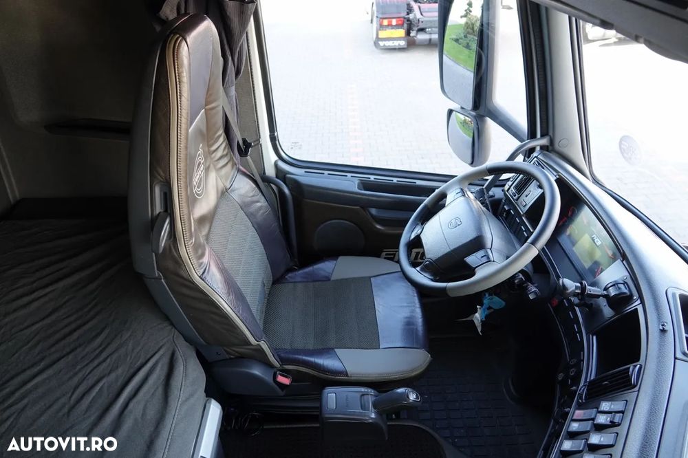 Volvo FH 16 / 600 / 6x4 / GVM: 180.000 KG!! / ADUS - 28