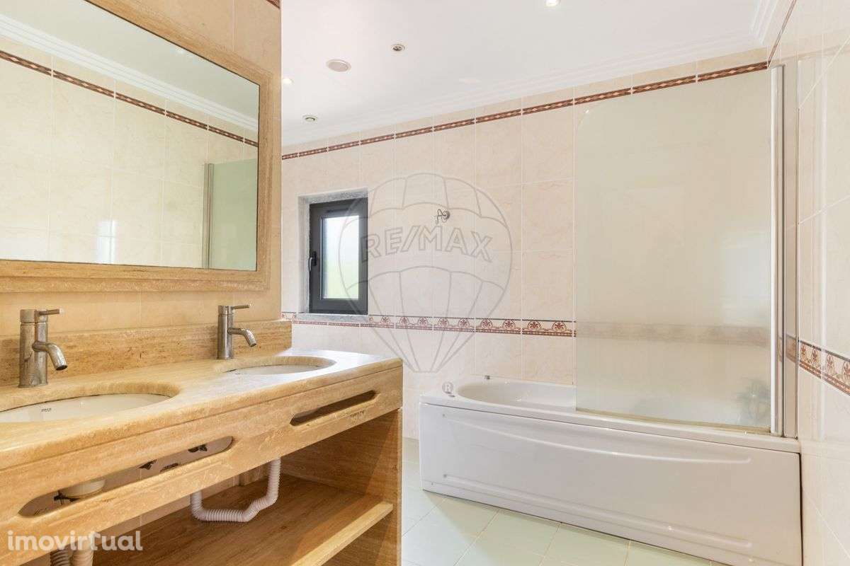 Moradia T4 para arrendamento - Grande imagem: 2/30