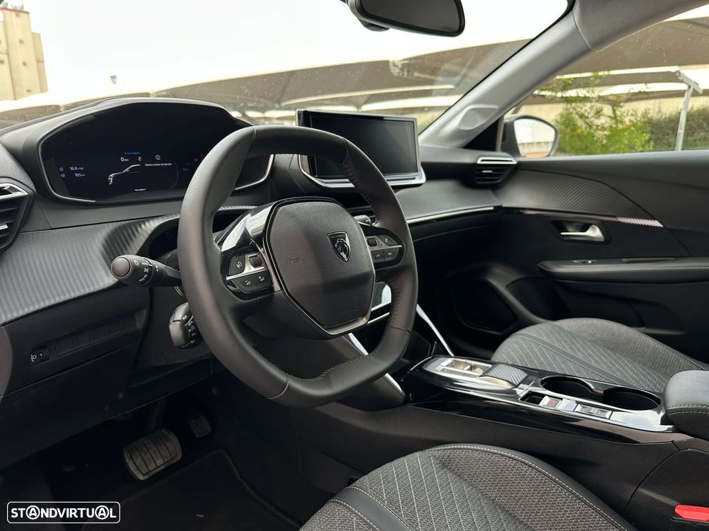 Peugeot 208 1.2 Hybrid Allure e-DCS6 - 7