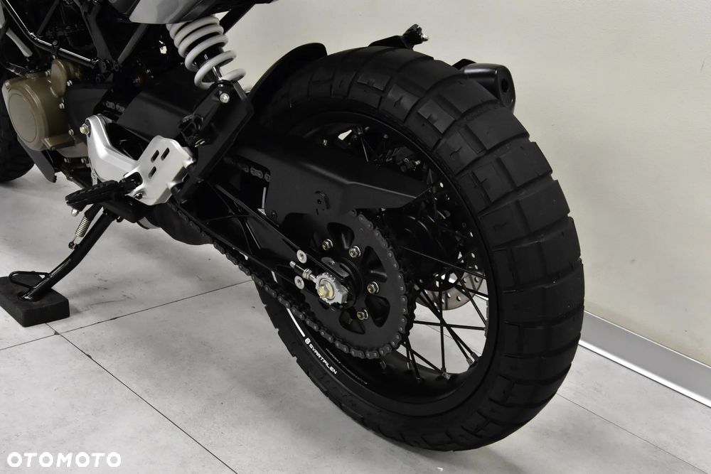 Husqvarna Svartpilen - 38