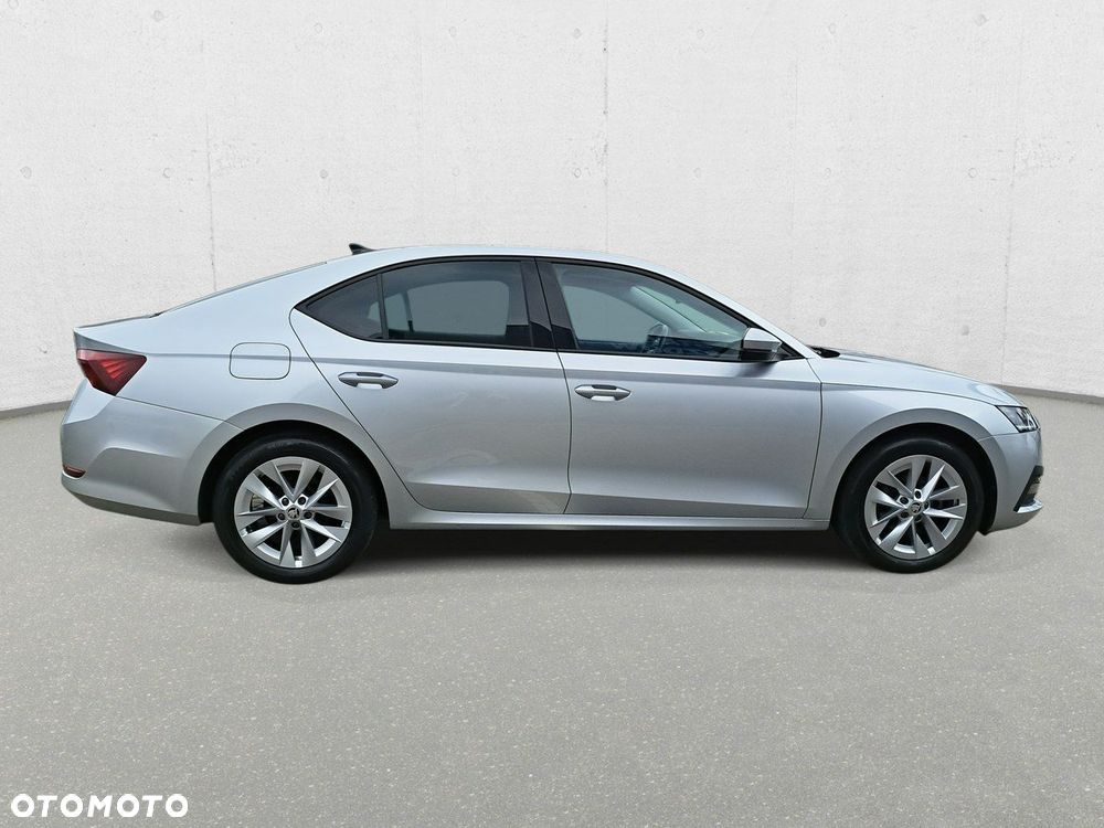 Skoda Octavia 1.5 TSI ACT Ambition - 4