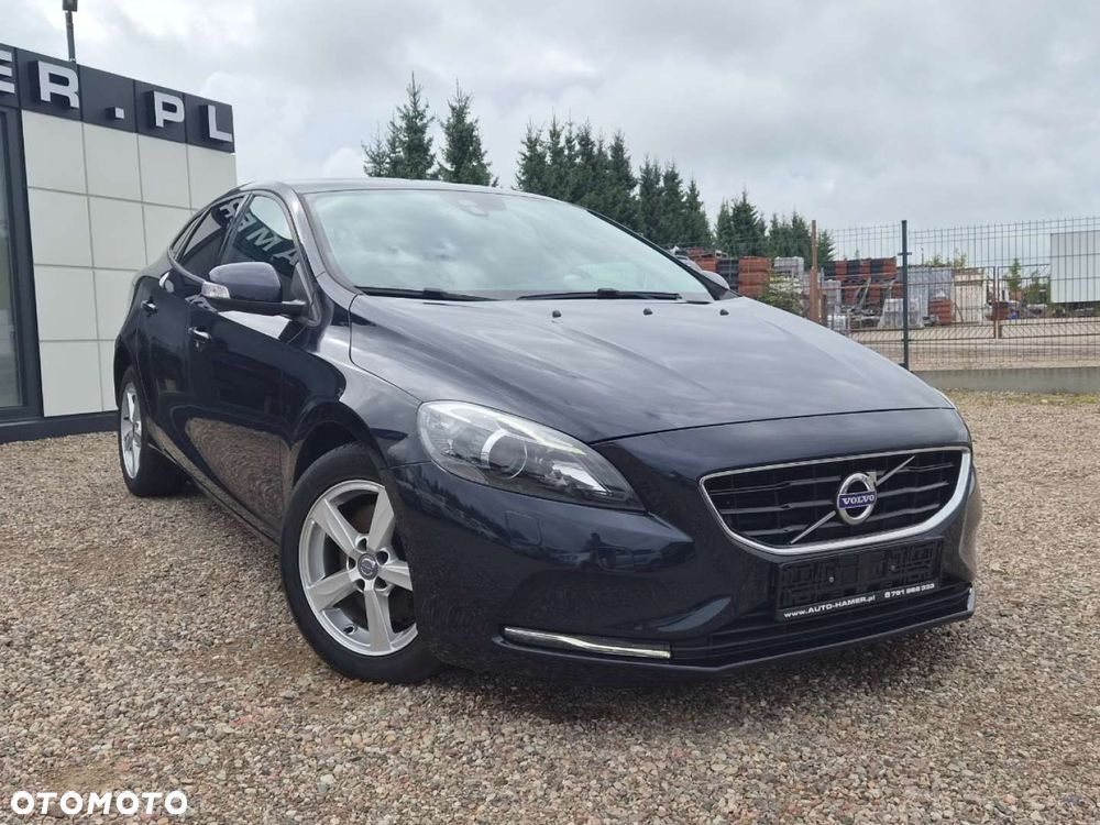 Volvo V40 T2 Momentum - 3