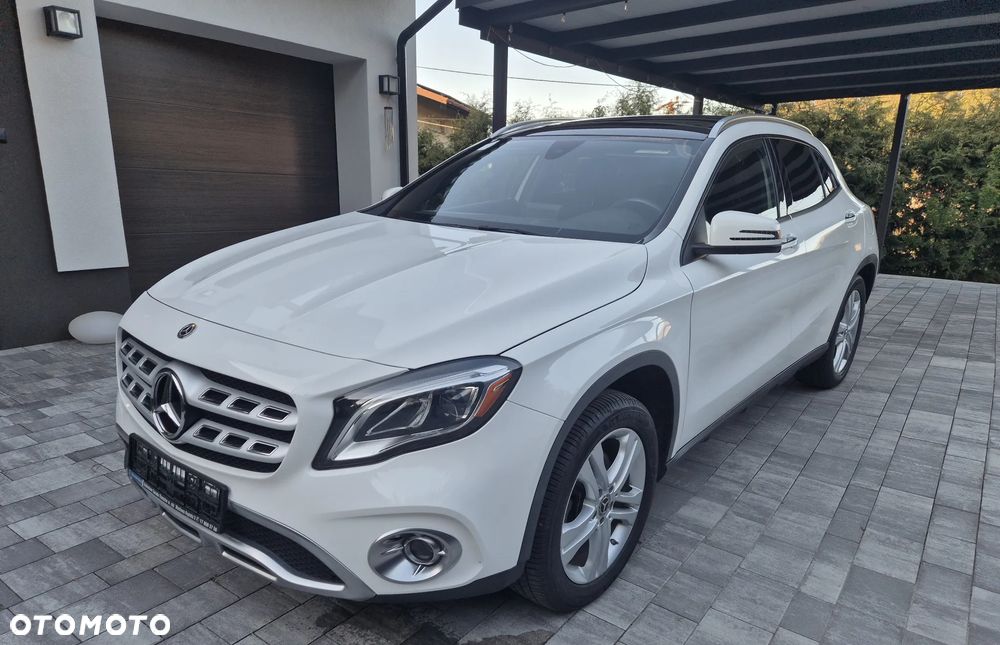 Mercedes-Benz GLA 250 4-Matic - 2