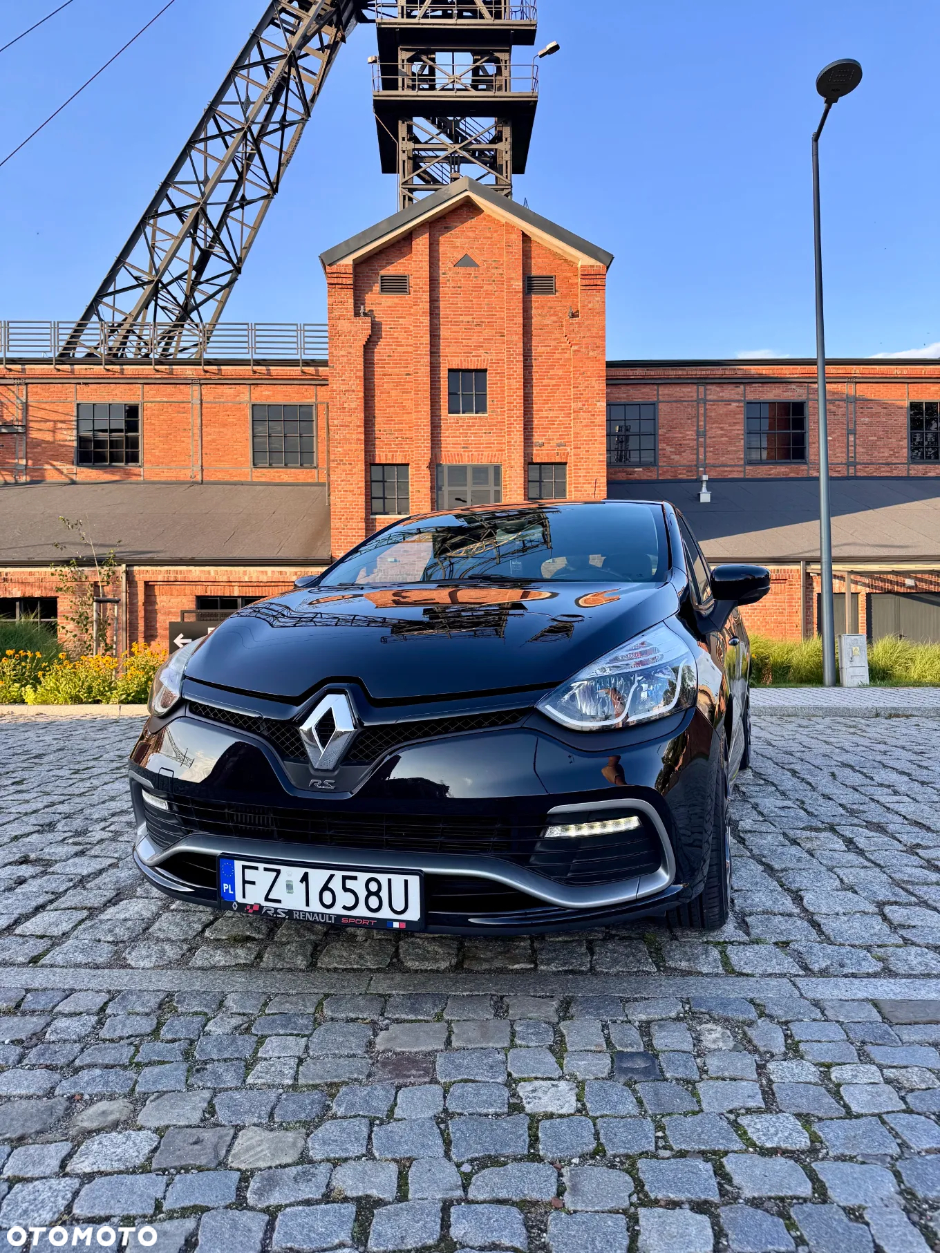 Renault Clio 1.6 R.S.Trophy 220 EDC - 2