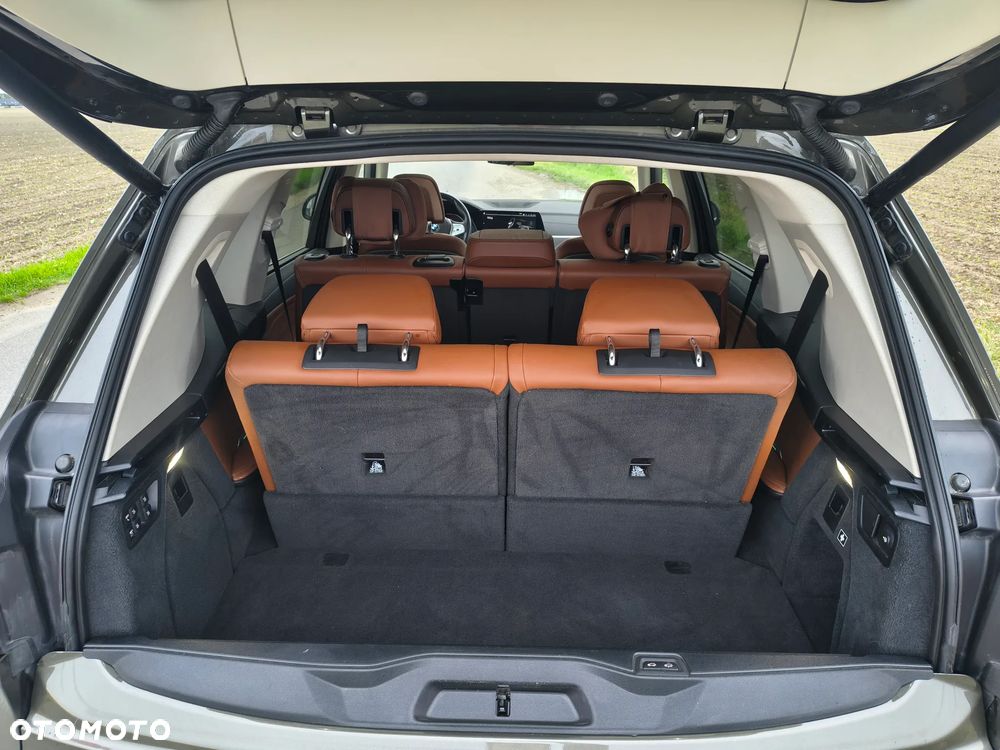 BMW X7 xDrive40d mHEV - 13