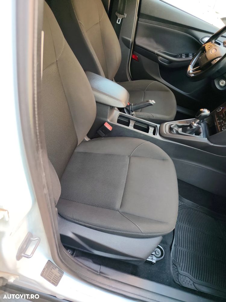 Ford Focus 1.6 TDCI DPF Trend - 10