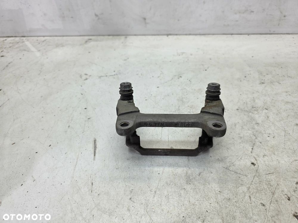 JARZMO ZACISKU HAMULCOWEGO TYŁ AUDI A4 A5 Q5 POD TARCZE 330 MM 8107-2326F - 2