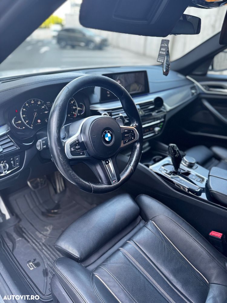 BMW Seria 5 540i xDrive AT - 9