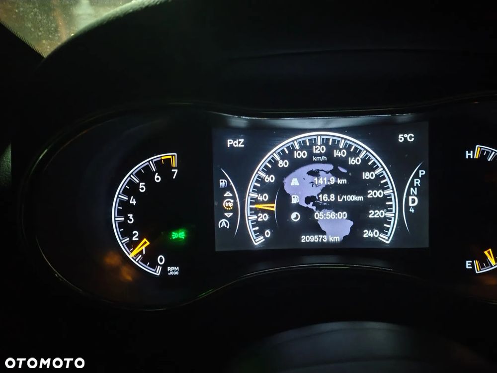 Jeep Grand Cherokee - 10