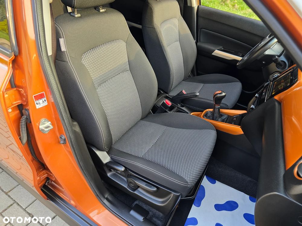 Suzuki Vitara 1.6 (4x2) Comfort+ - 30