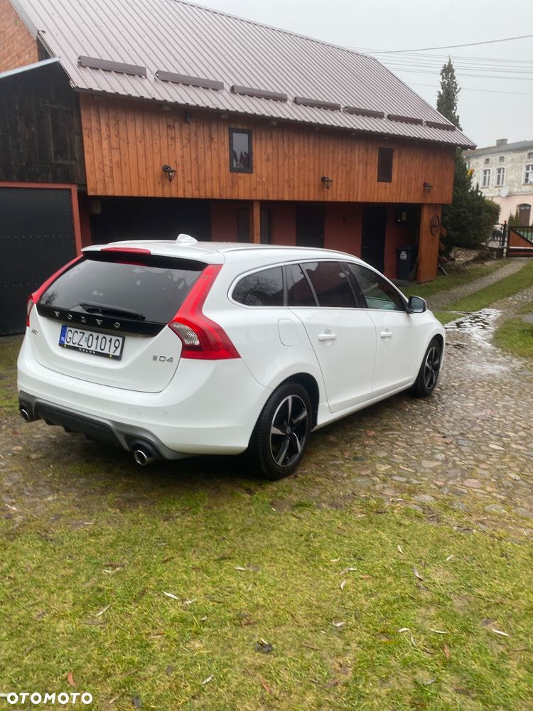 Volvo V60 D4 Geartronic Momentum - 5