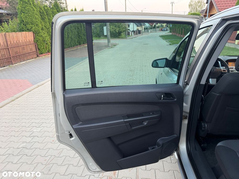 Opel Zafira 1.8 Easytronic Family Plus - 21