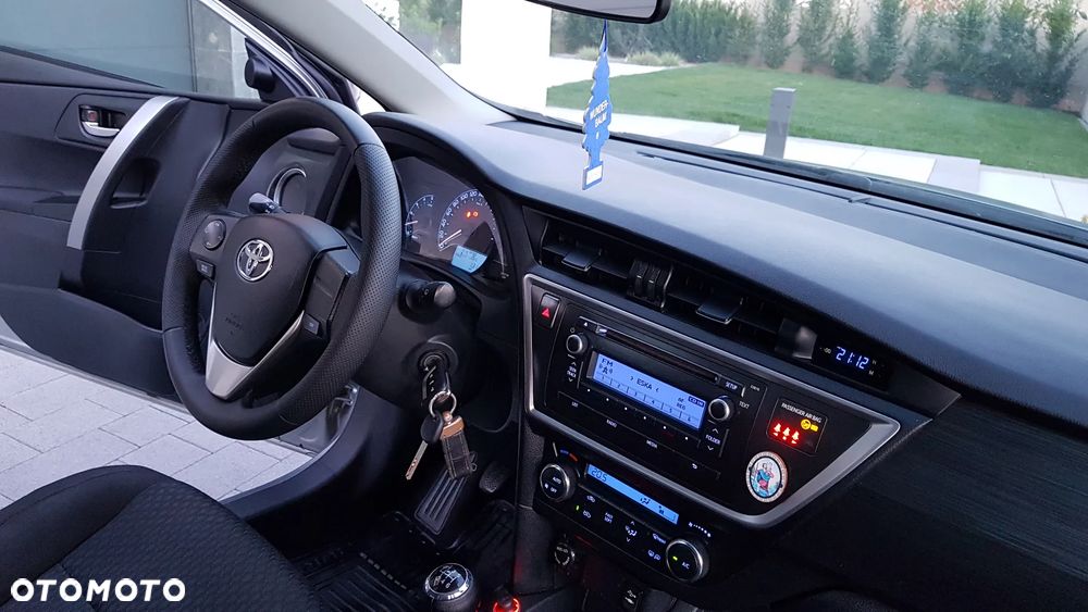 Toyota Auris 1.4 D-4D Comfort - 27