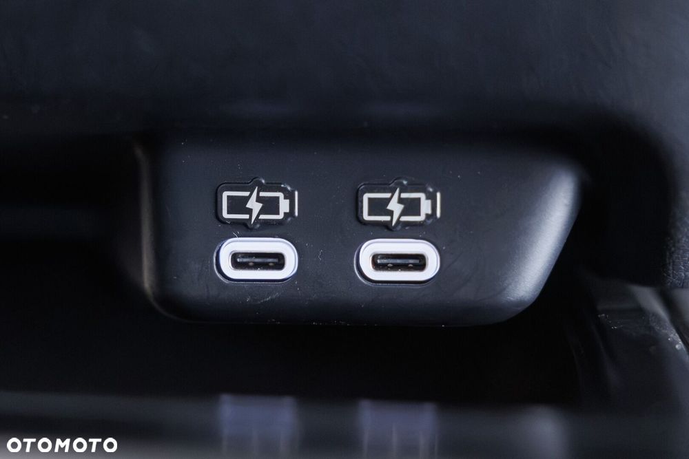 Lexus UX 300h Business - 35