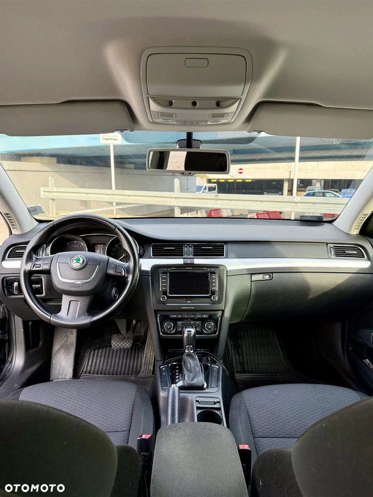 Skoda Superb 2.0 TSI Elegance DSG - 11