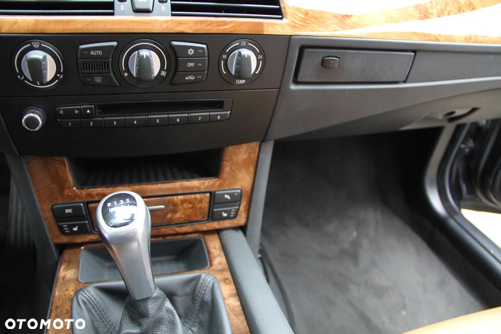 BMW Seria 5 520d - 10