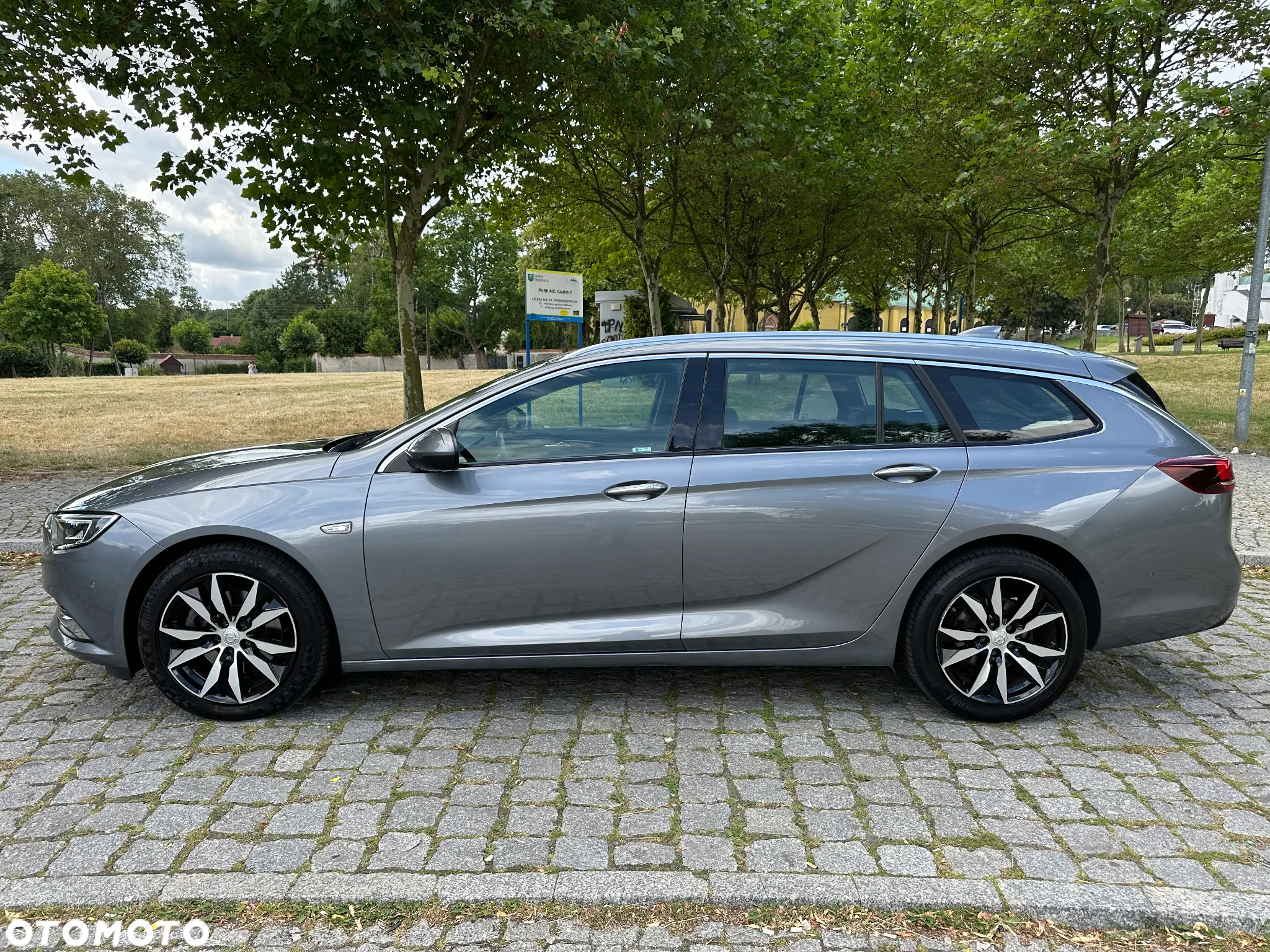 Opel Insignia Sports Tourer 2.0 Diesel 4x4 Ultimate Exclusive - 6