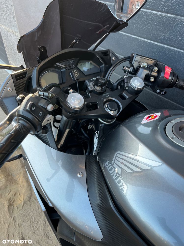 Honda CBR - 6