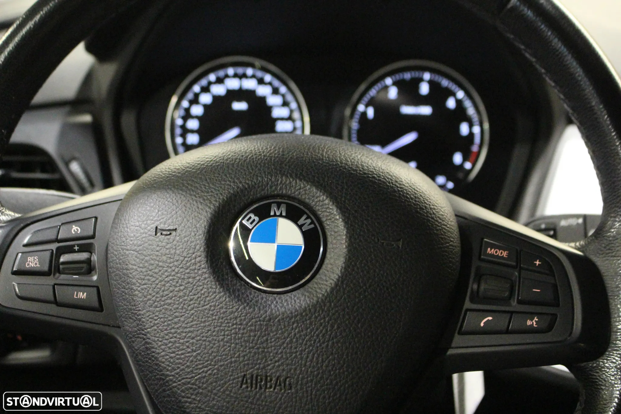 BMW 216 Active Tourer d Advantage - 24