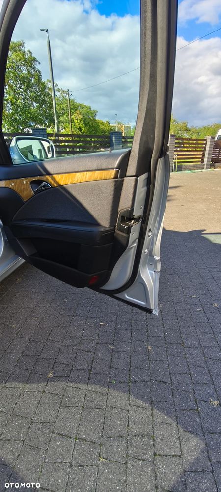 Mercedes-Benz Klasa E - 21