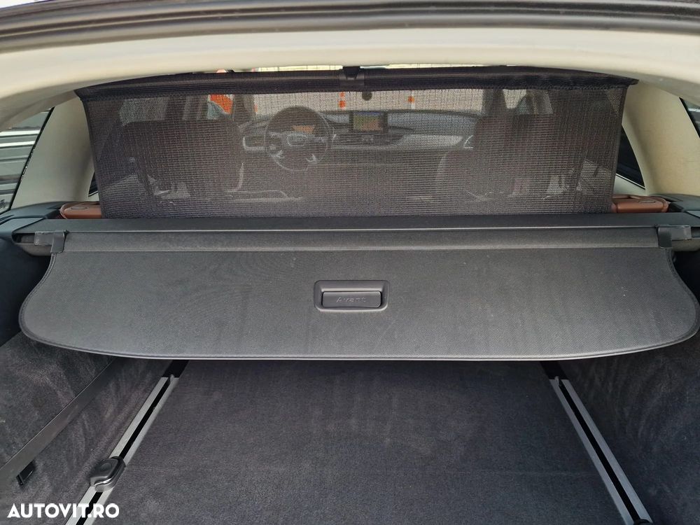 Audi A6 Avant 2.0 TDI Ultra DPF S tronic - 25