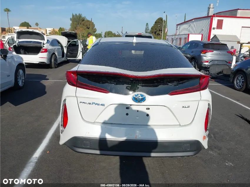 Toyota Prius - 10