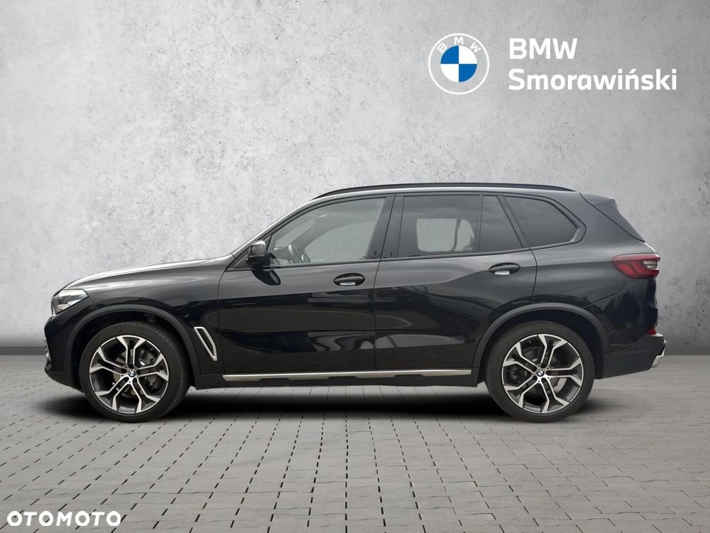 2021 BMW X5 xDrive25d, photograph 2