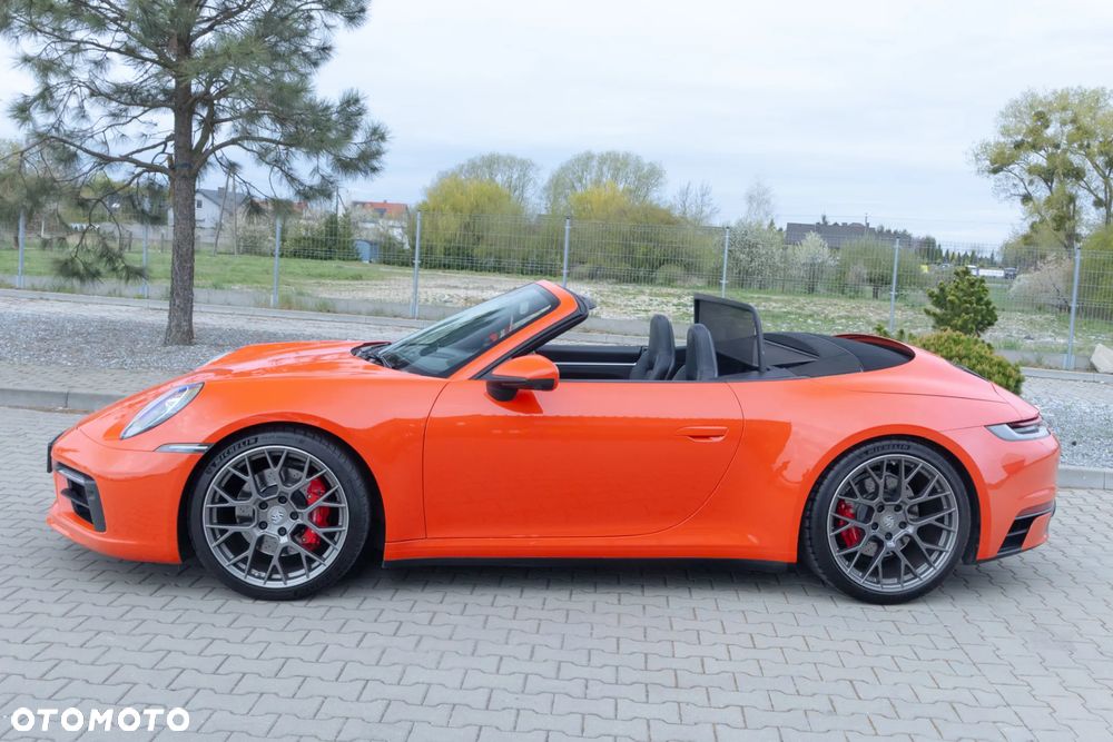 Porsche 911 Carrera 4S - 6