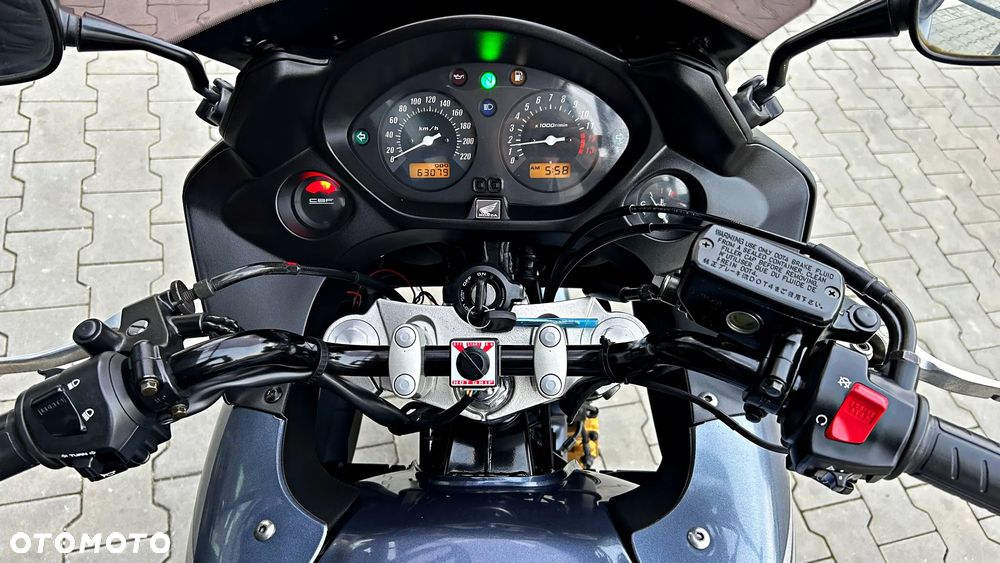 Honda CBF - 12