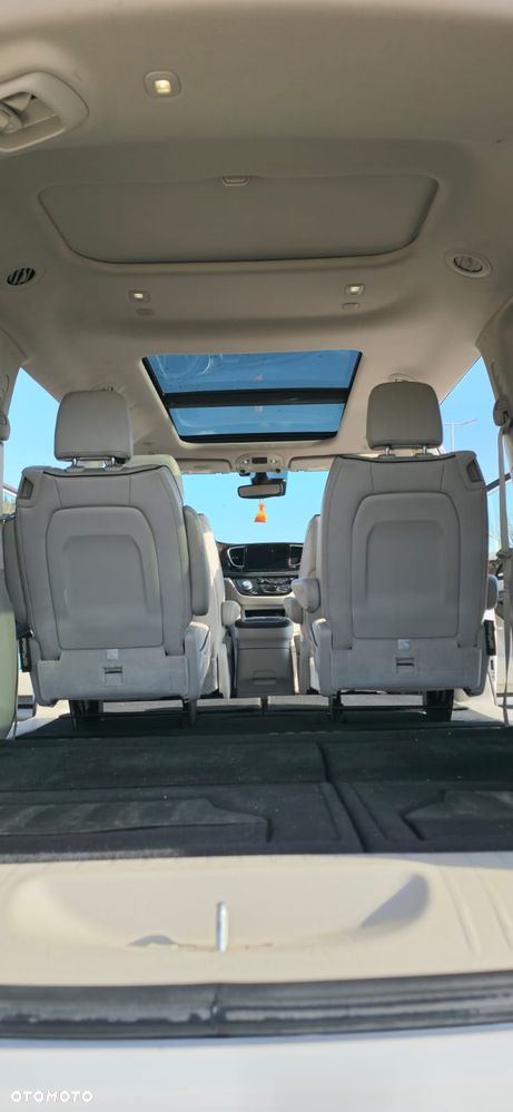 Chrysler Pacifica - 23