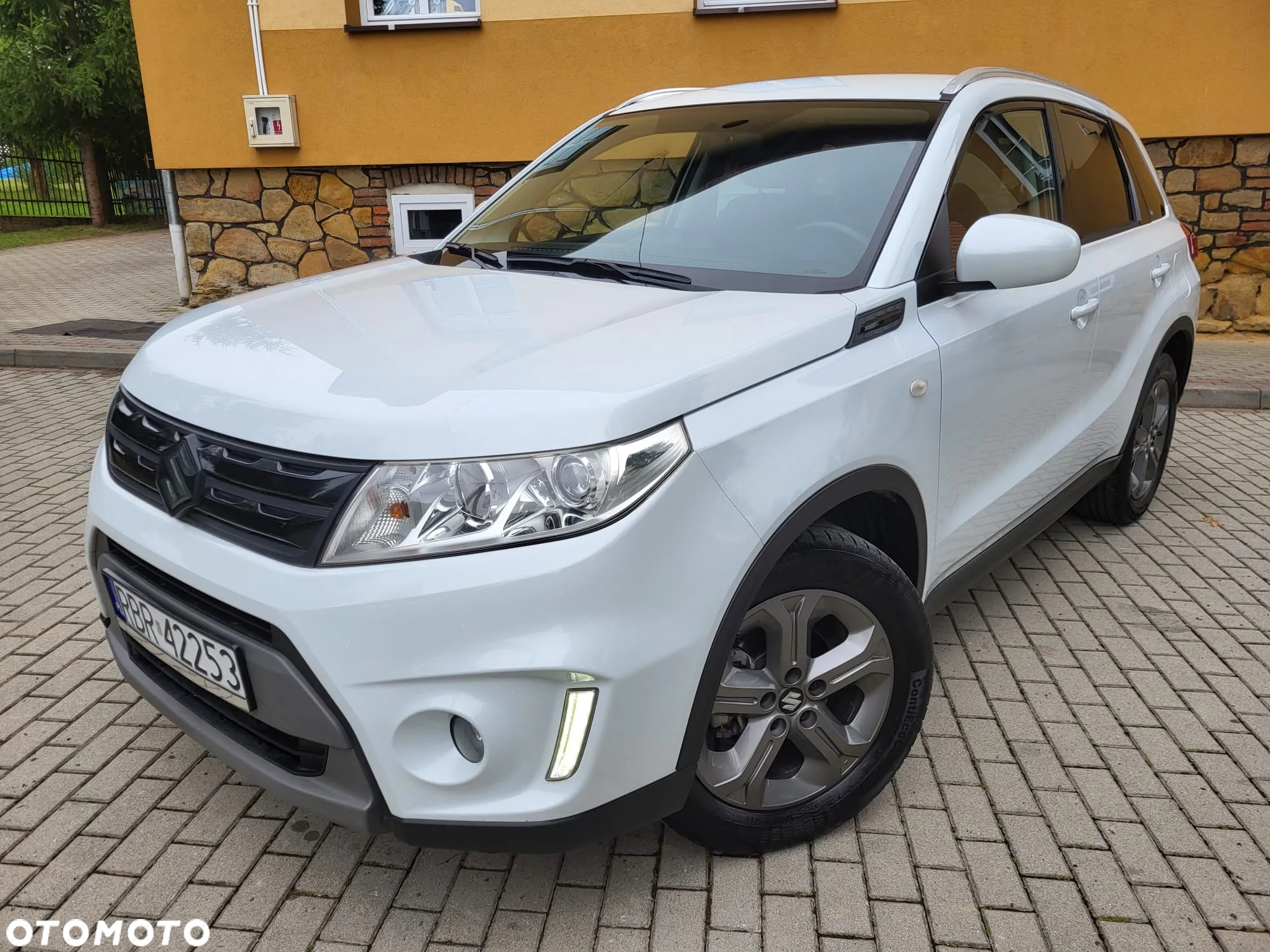 Suzuki Vitara 1.6 DDiS (4x4) Allgrip Comfort+ - 2