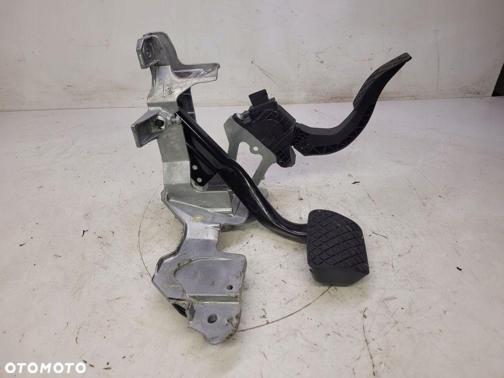 PEDAŁY STELAŻ PEDAŁÓW AUDI A4 B9 A5 8W 8W1723117 - 3