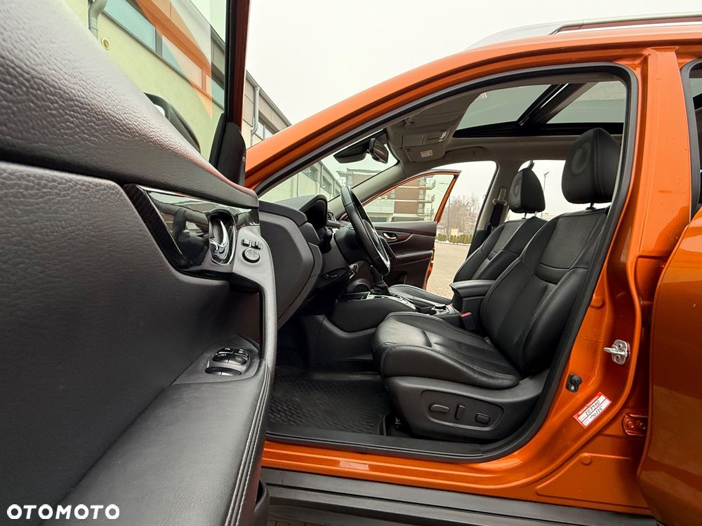 Nissan X-Trail 2.0 dCi Tekna 4WD Xtronic 7os - 7