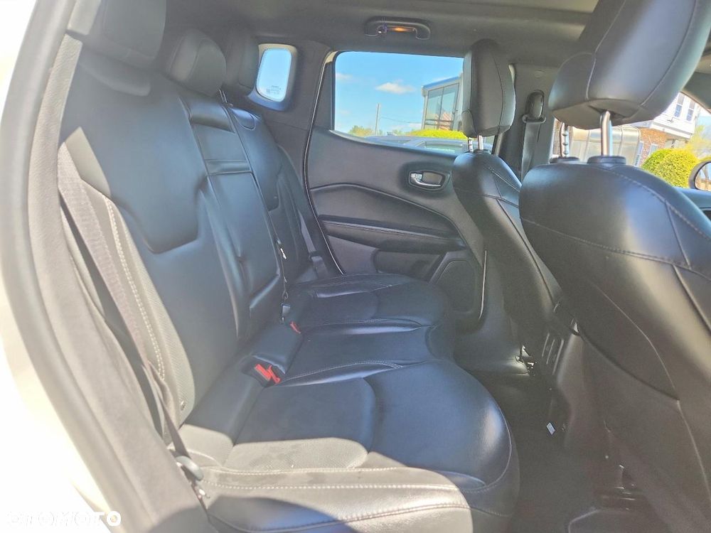 Jeep Compass 2.4I 4x4 Automatik Limited - 11