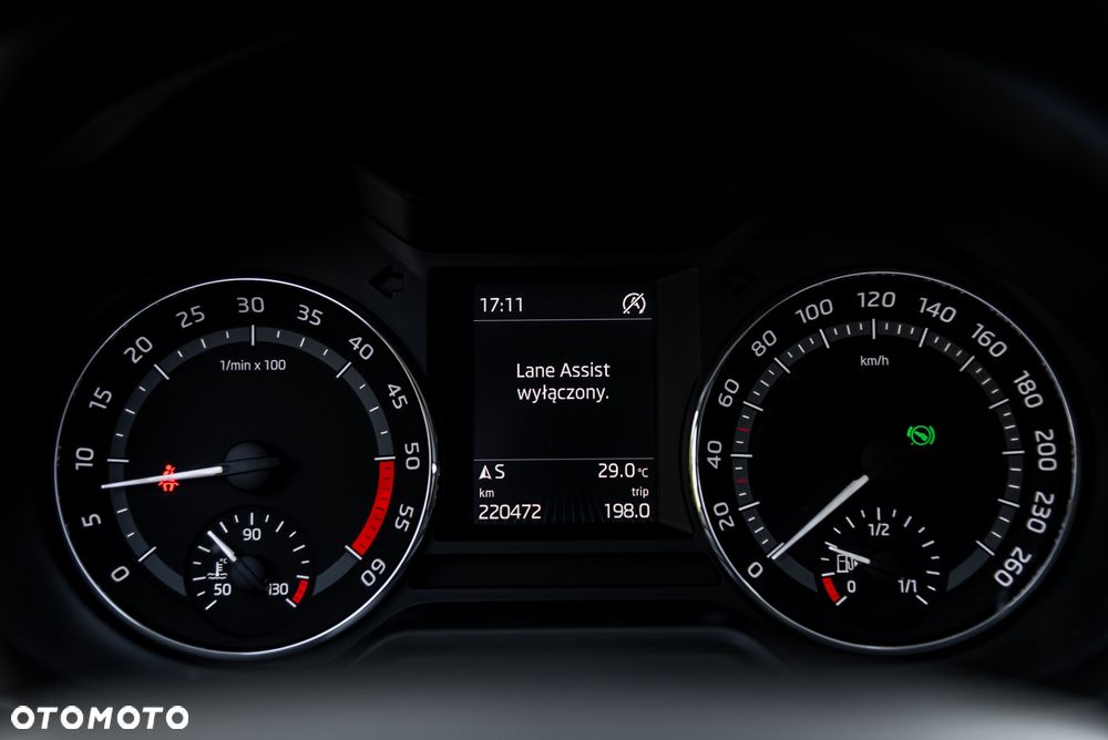 Skoda Octavia 2.0 TDI 4x4 DSG Scout - 31