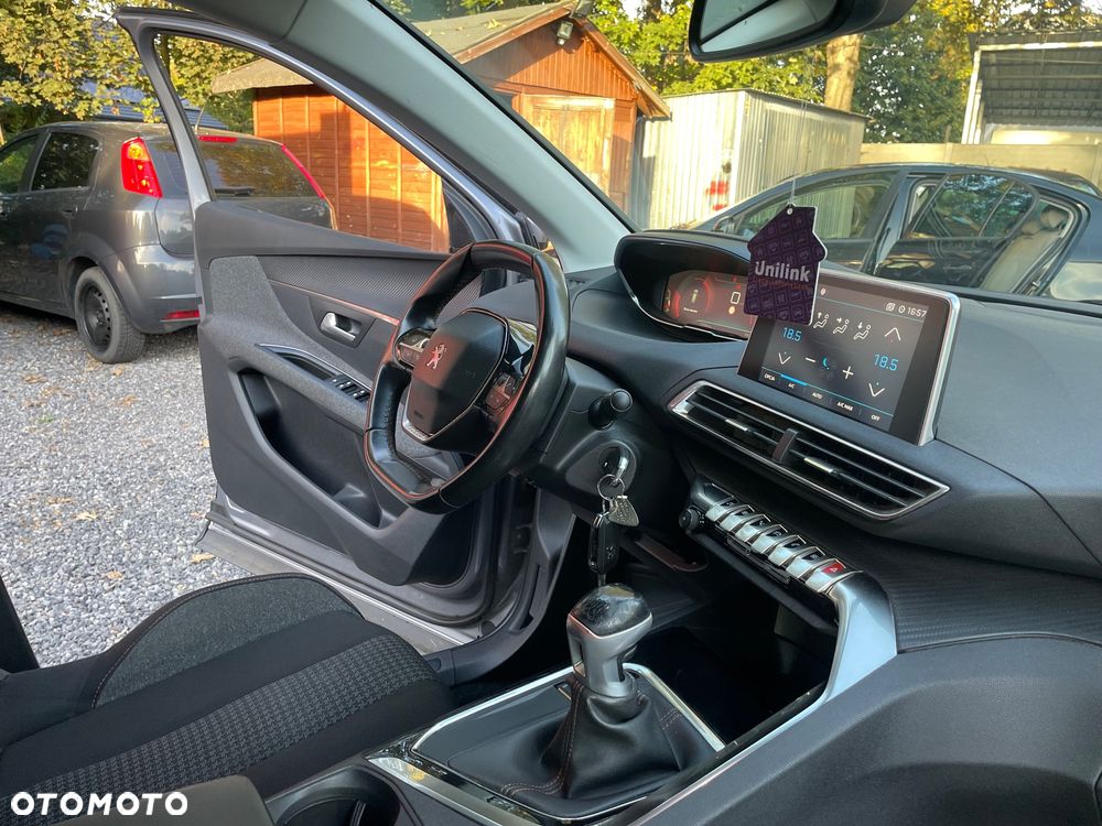 Peugeot 3008 - 24