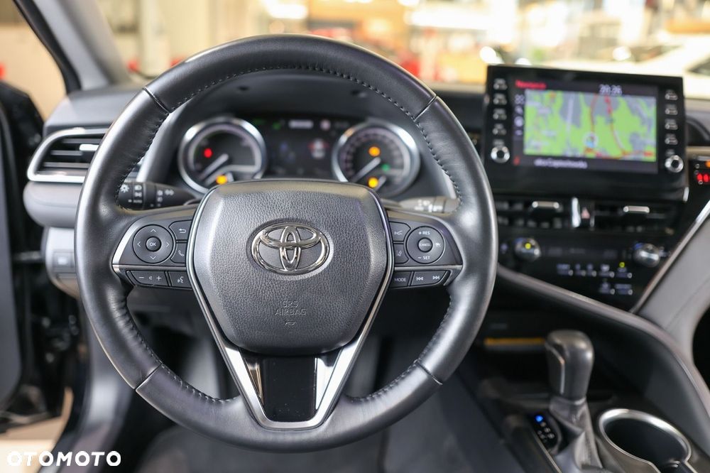 Toyota Camry - 14