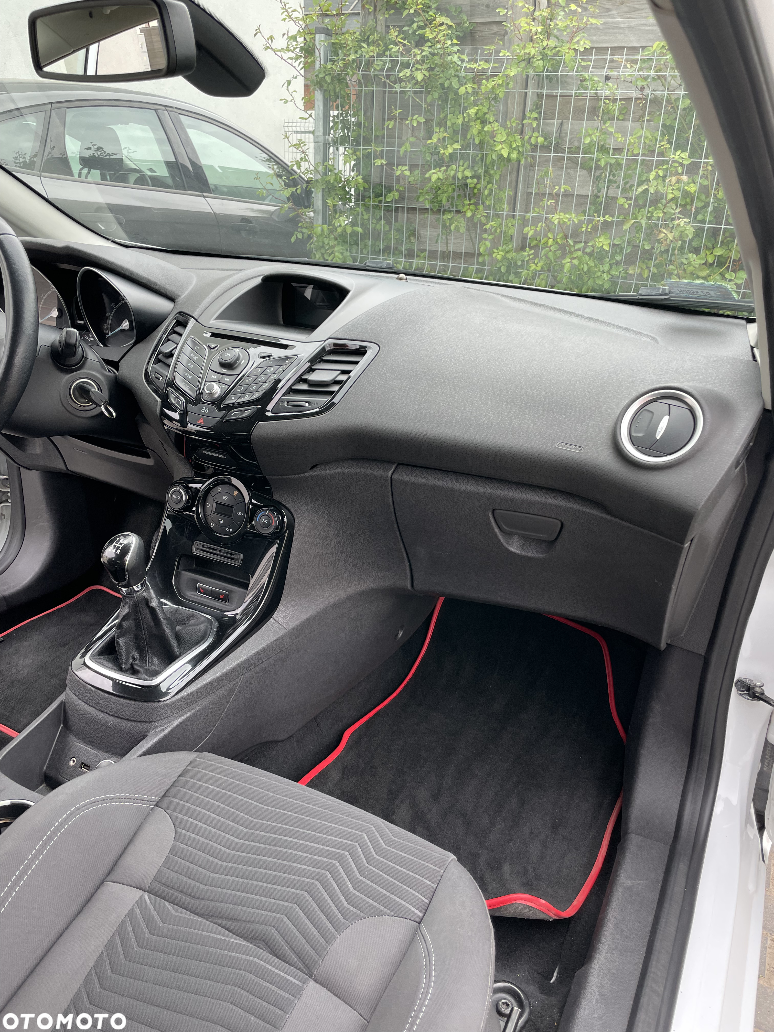 Ford Fiesta 1.0 EcoBoost Titanium - 16