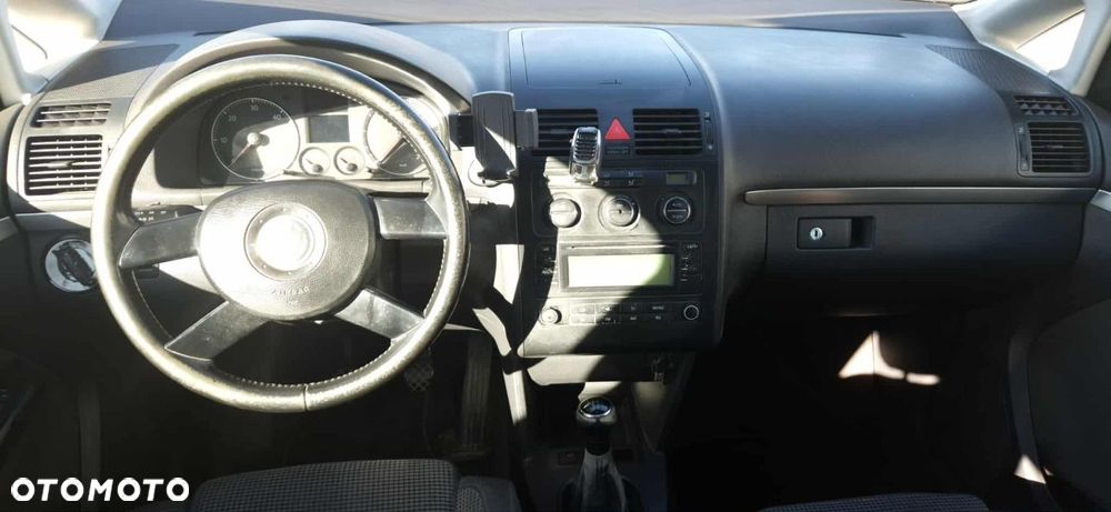 Volkswagen Touran - 7